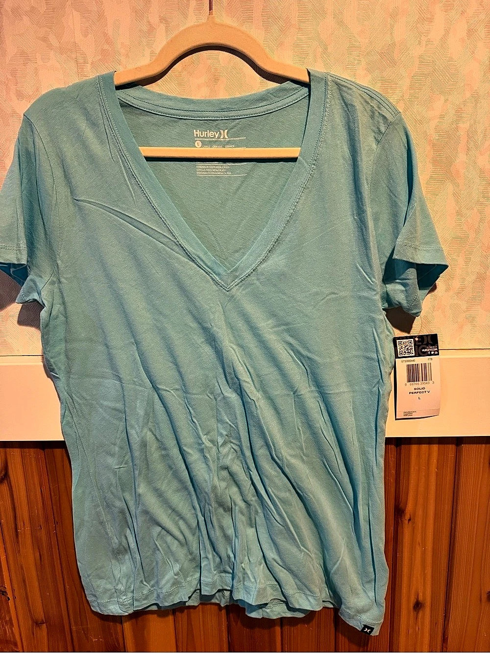 NWT Hurley Solid Perfect V-Neck T-Shirt Blue Large